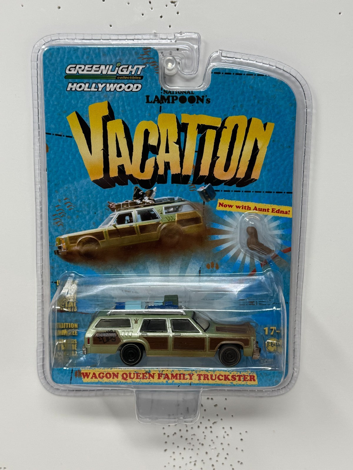 Greenlight Hollywood National Lampoon’s Vacation Wagon Queen Family Truckster 1:64 Diecast with Aunt Edna Piece