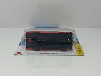 Hot Wheels Art Cars 1971 Dodge Charger 1:64 Diecast Red