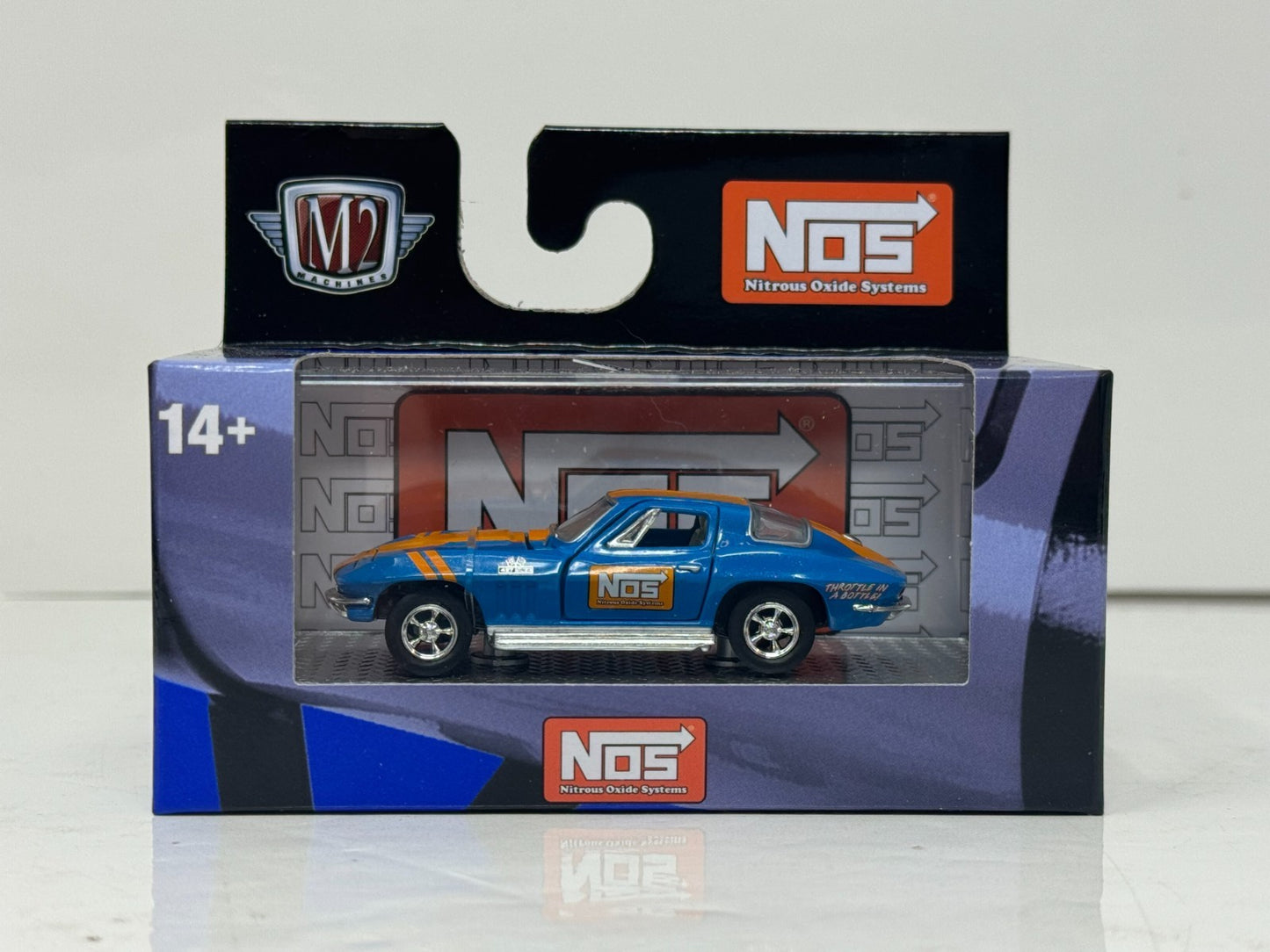 M2 Machines NOS 1966 Chevrolet Corvette 427 1:64 Diecast