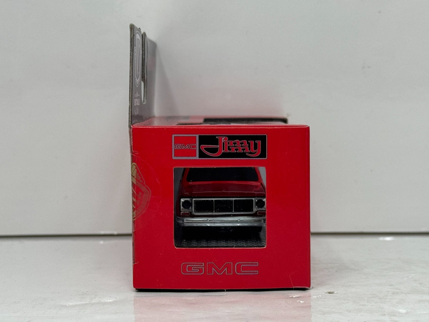 M2 Machines 1973 GMC Jimmy Sierra 1:64 Diecast Red