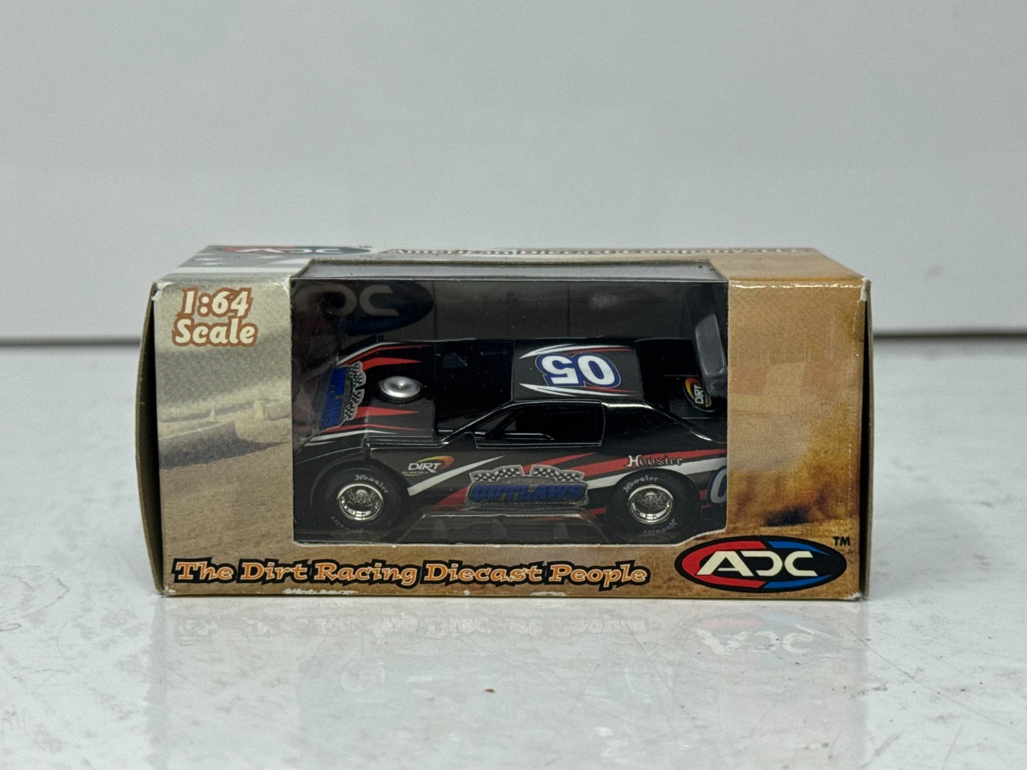 ADC World of Outlaws #05 Dirt Late Model 1:64 Diecast Car Limited Edition