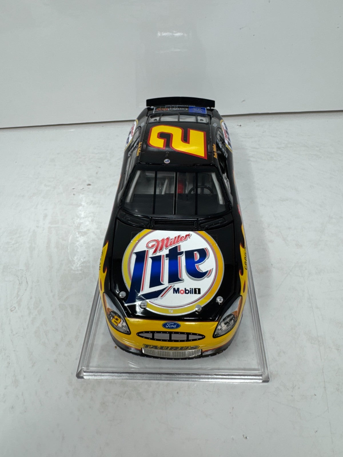 Action Nascar #2 Rusty Wallace Miller Lite Black 2002 Ford Taurus 1:24 Diecast