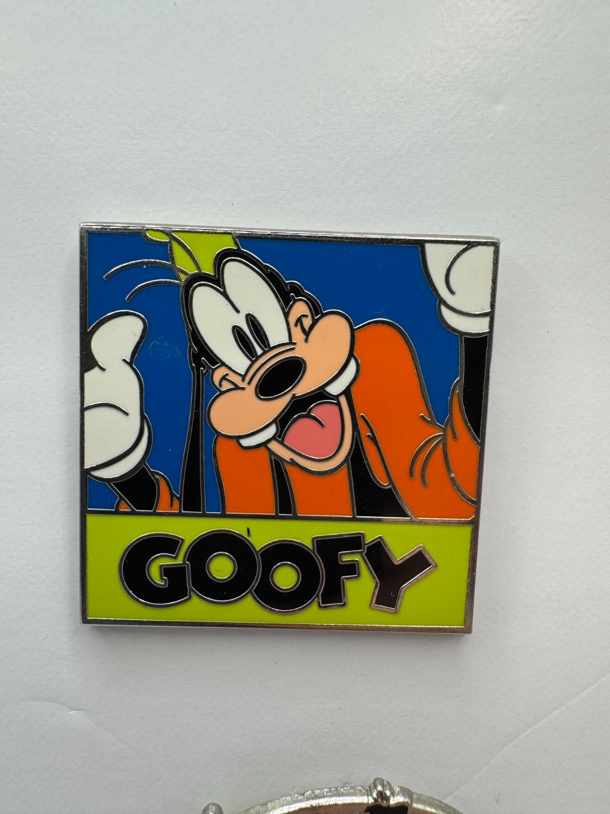 Disney Goofy Deluxe Starter Trading Pin DC2S8
