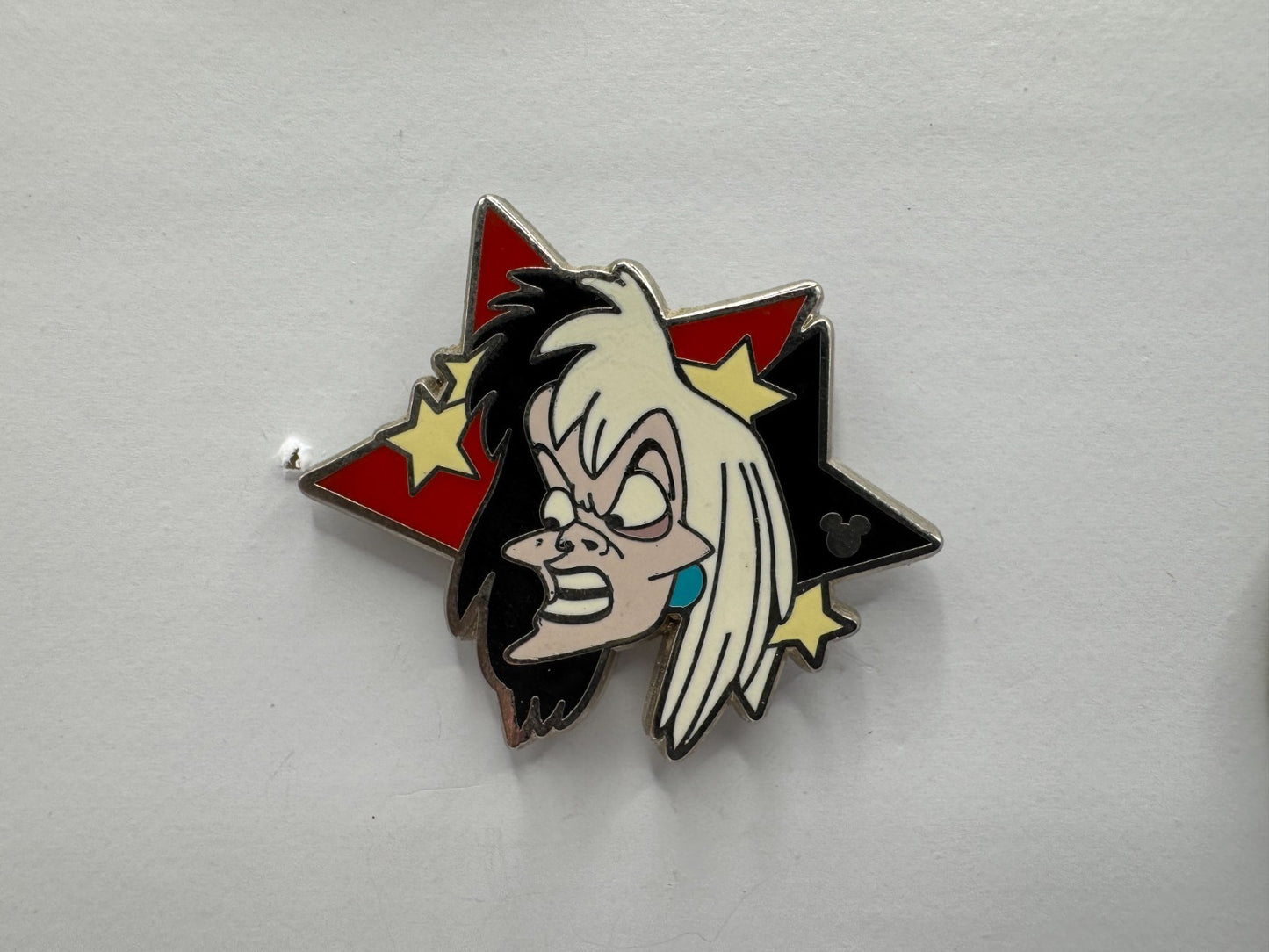 WDW Disney Cruella de Vil Character Stars Hidden Mickey Trading Pin DC1S15