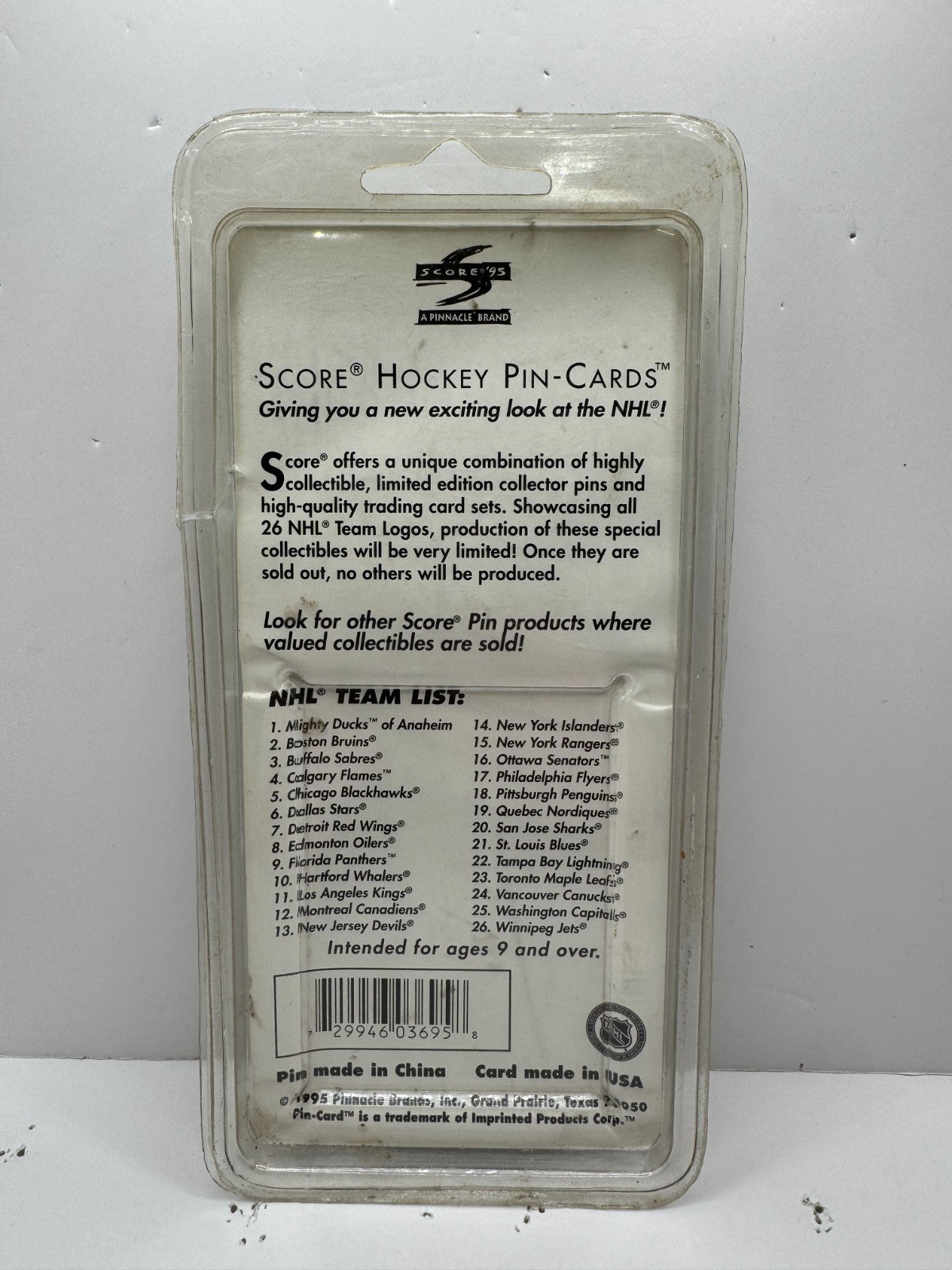 New York Islanders 1995 Score Pin-Cards NHL Team Logo Lapel Pin