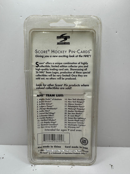 New York Islanders 1995 Score Pin-Cards NHL Team Logo Lapel Pin