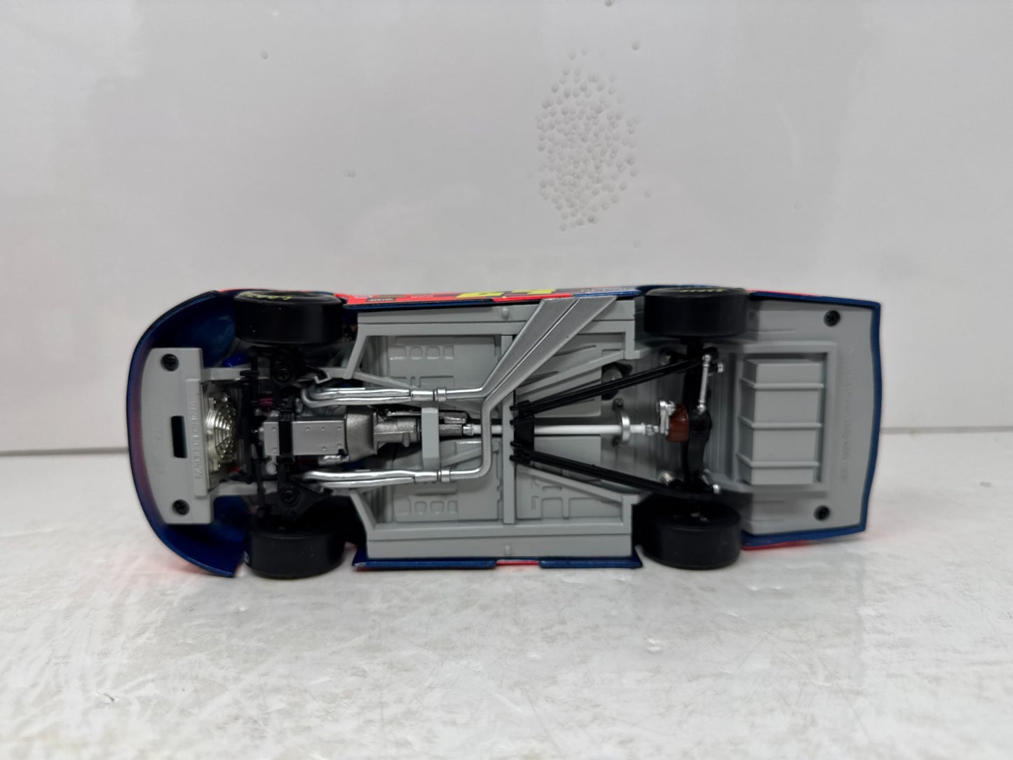 Action Nascar #24 Jeff Gordon Dupont Victory Lap 2003 Monte Carlo 1:24 Diecast
