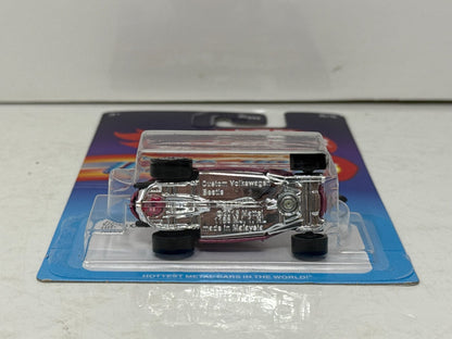 Hot Wheels Ultra Hots Custom Volkswagen Beetle 1:64 Diecast