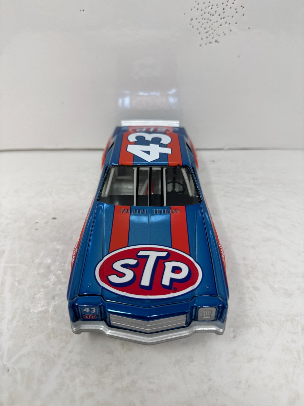 Action Nascar #43 Richard Petty STP Chevy 400 Win 1980 Monte Carlo 1:24 Diecast