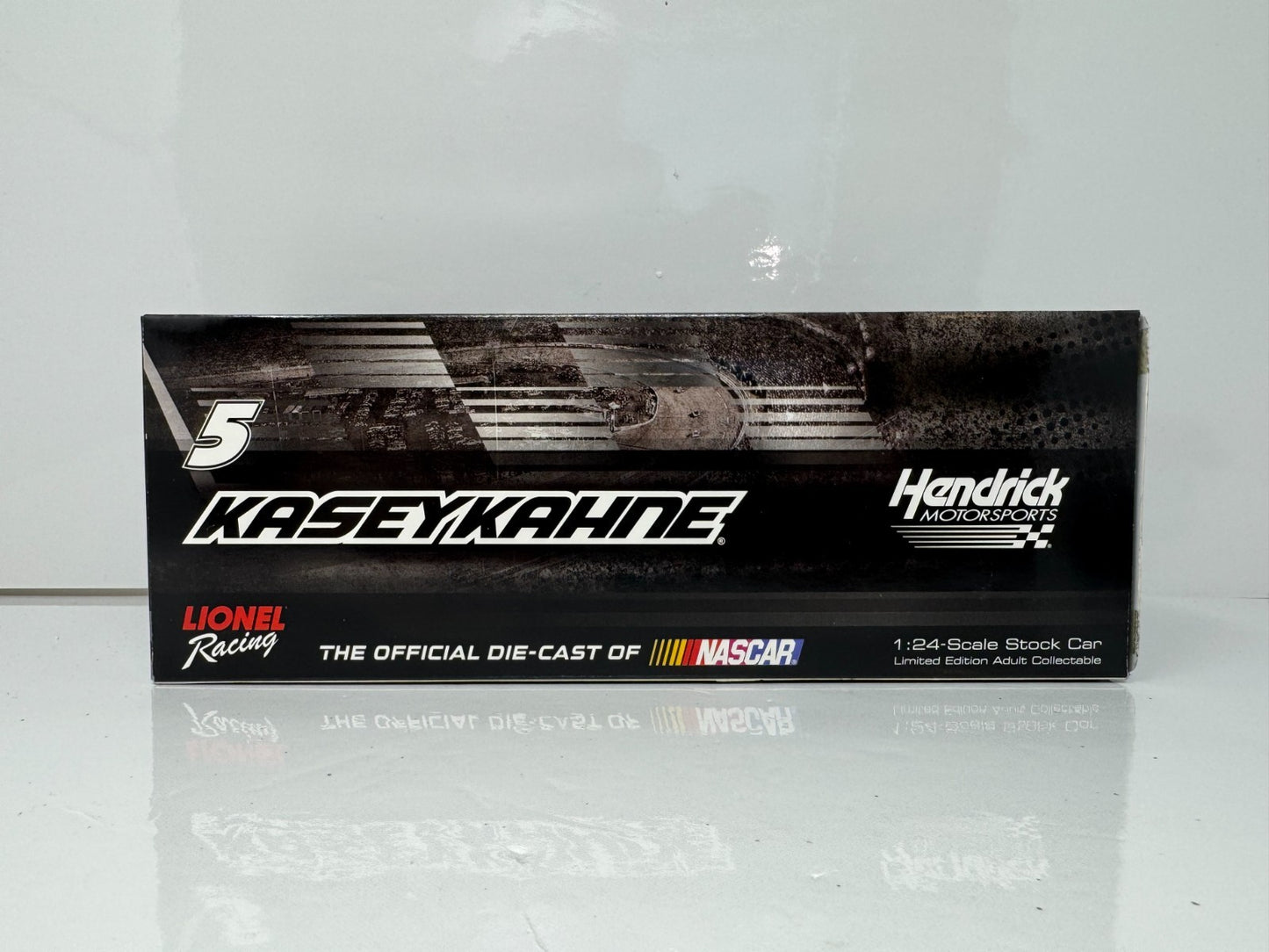 Lionel NASCAR Kasey Kahne #5 Mountain Dew Pitch Black 2016 SS 1:24 Diecast