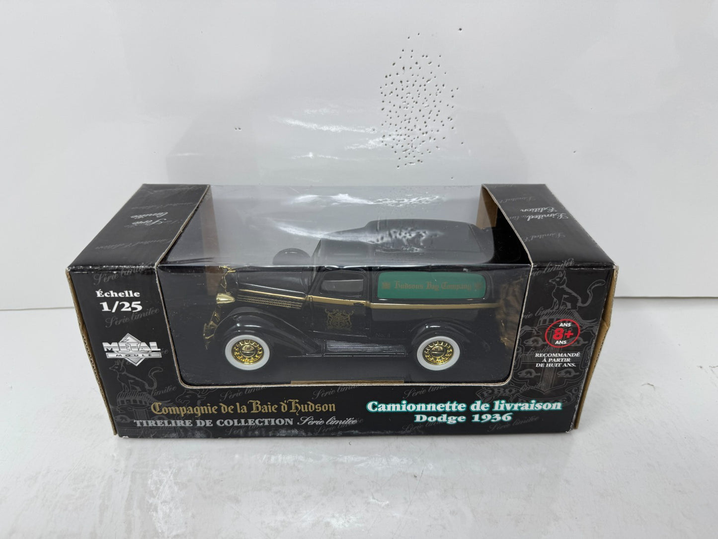 Liberty Classics Hudson's Bay 1936 Dodge Panel Van 1:25 Diecast Coin Bank