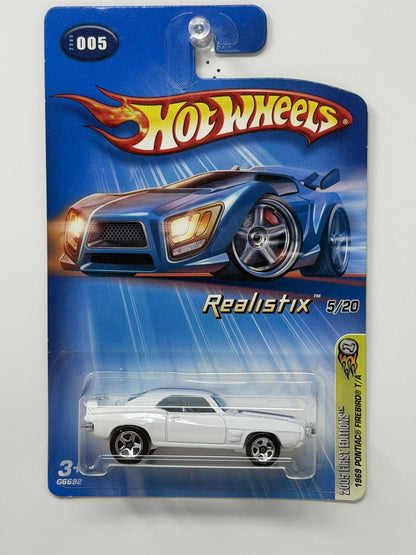 Hot Wheels Realistix 2005 First Editions 1969 Pontiac Firebird T/A 1:64 Diecast