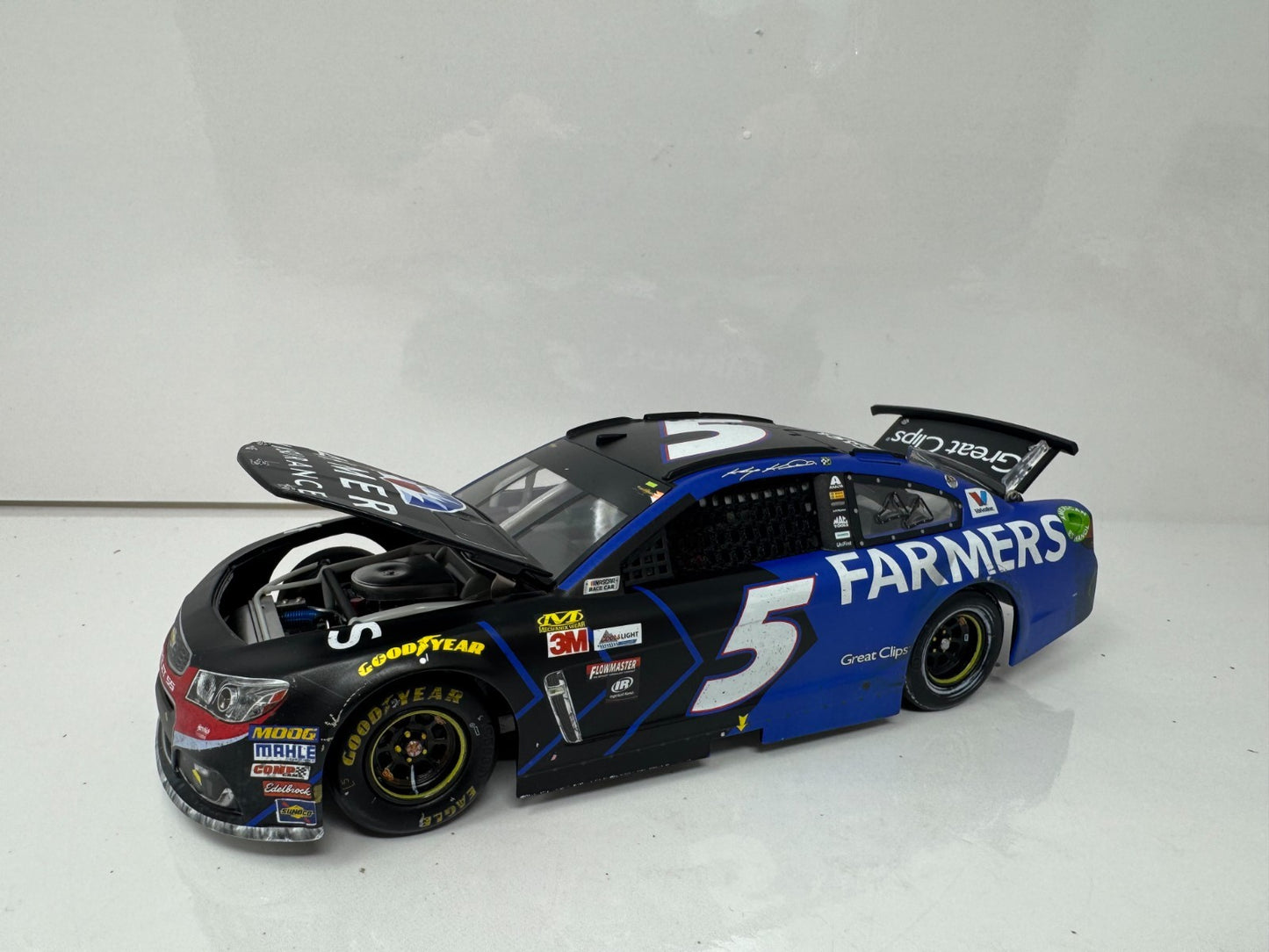 Lionel NASCAR #5 Kasey Kahne Farmers Insurance Indy Win 2017 SS 1:24 Diecast