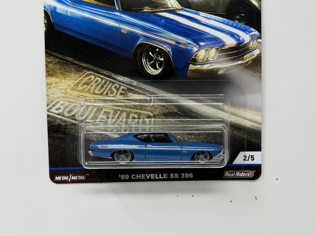 Hot Wheels Premium Cruise Boulevard 1969 Chevrolet Chevelle SS 396 1:64 Diecast