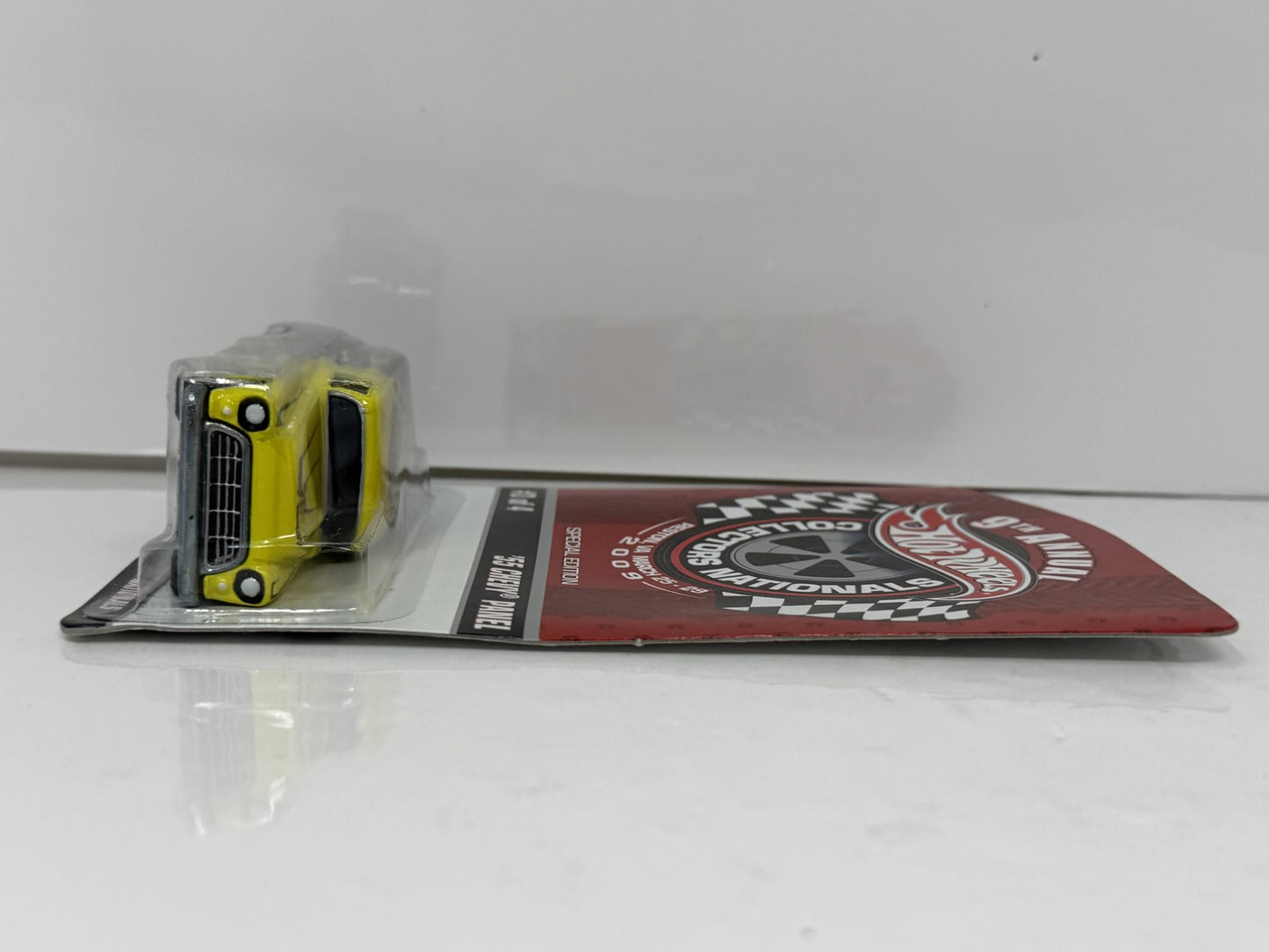 Hot Wheels 2009 9th Collectors Nationals 1955 Chevy Panel 1:64 Diecast 2674/3000