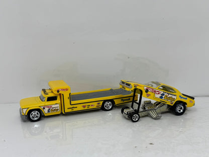 Hot Wheels Premium Team Transport 1972 Plymouth Cuda Funny Car 1:64 Diecast