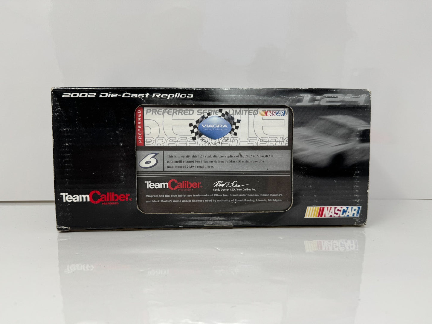Team Caliber NASCAR Mark Martin #6 Viagra 2002 Ford Taurus 1:24 Diecast