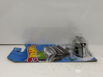 Hot Wheels ZAMAC Volkswagen Custom 1969 Volkswagen Squareback 1:64 Diecast