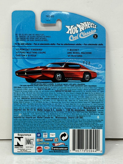 Hot Wheels Cool Classics Custom V-8 Vega Spectrafrost 1:64 Diecast