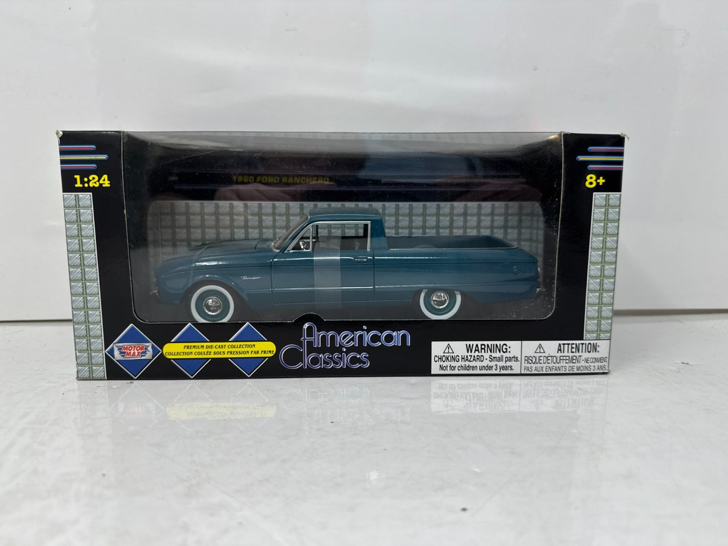 Motormax American Classics 1960 Ford Ranchero 1:24 Diecast