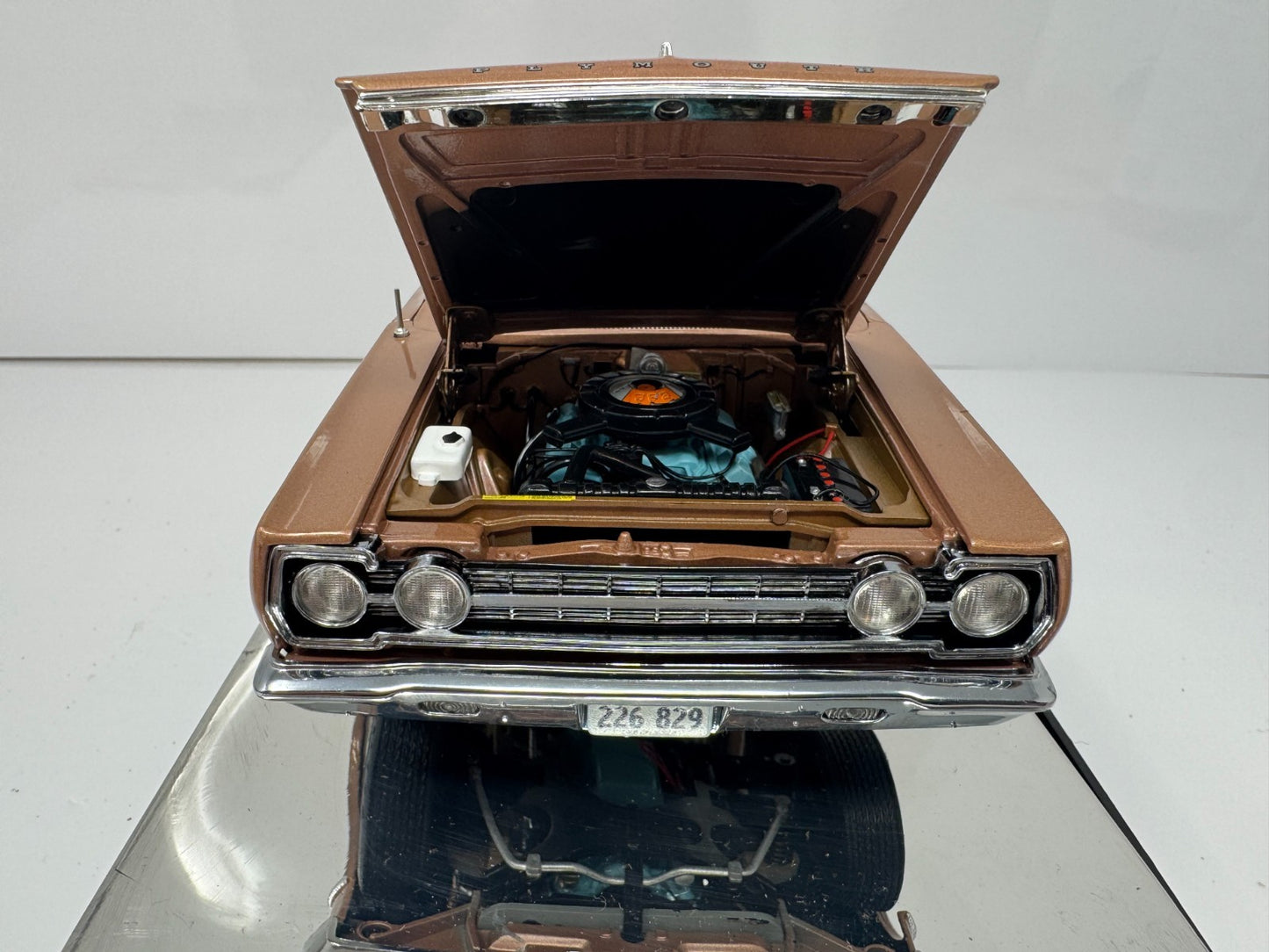 Highway 61 Collectibles 1967 Plymouth Belvedere II 1:18 Diecast