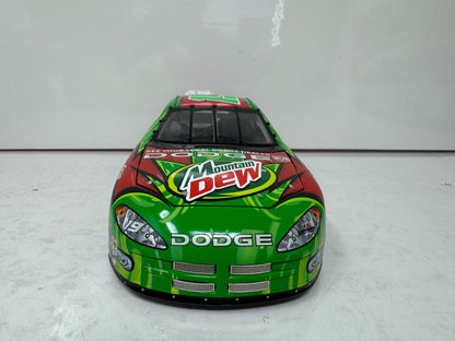 Action Nascar #19 Jeremy Mayfield Mountain Dew 2002 Dodge Intrepid 1:24 Diecast