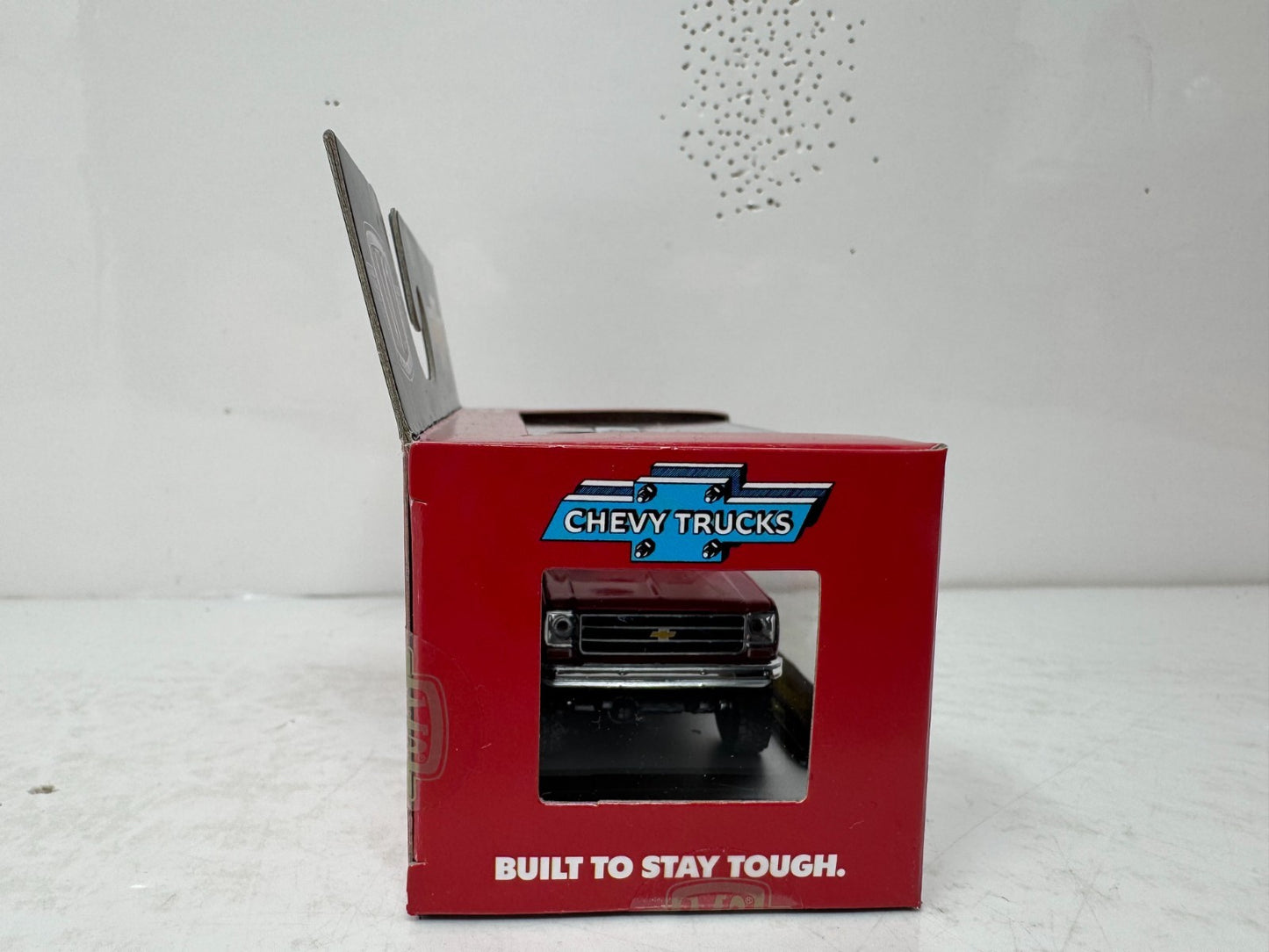 M2 Machines 1979 Chevy Pickups Chevrolet Scottsdale 1:64 Diecast
