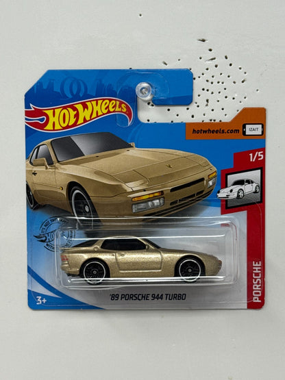 Hot Wheels Porsche 1989 Porsche 944 Turbo 1:64 Diecast Short Card