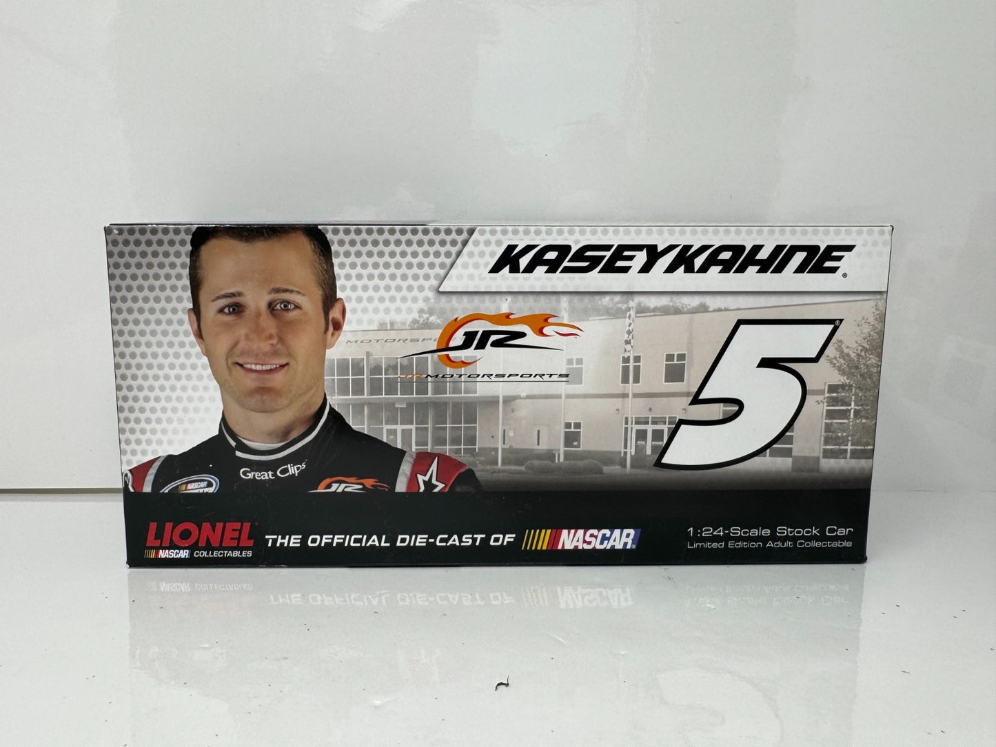 Lionel NASCAR Kasey Kahne #5 Great Clips Shark Week 2013 Camaro 1:24 Diecast