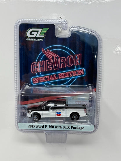 Greenlight Chevron Special Edition 2019 Ford F-150 STX Package 1:64 Diecast