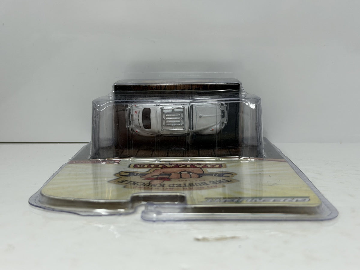 Greenlight Busted Knuckle Volkswagen Beetle CHASE 1:64 Diecast Green Machine