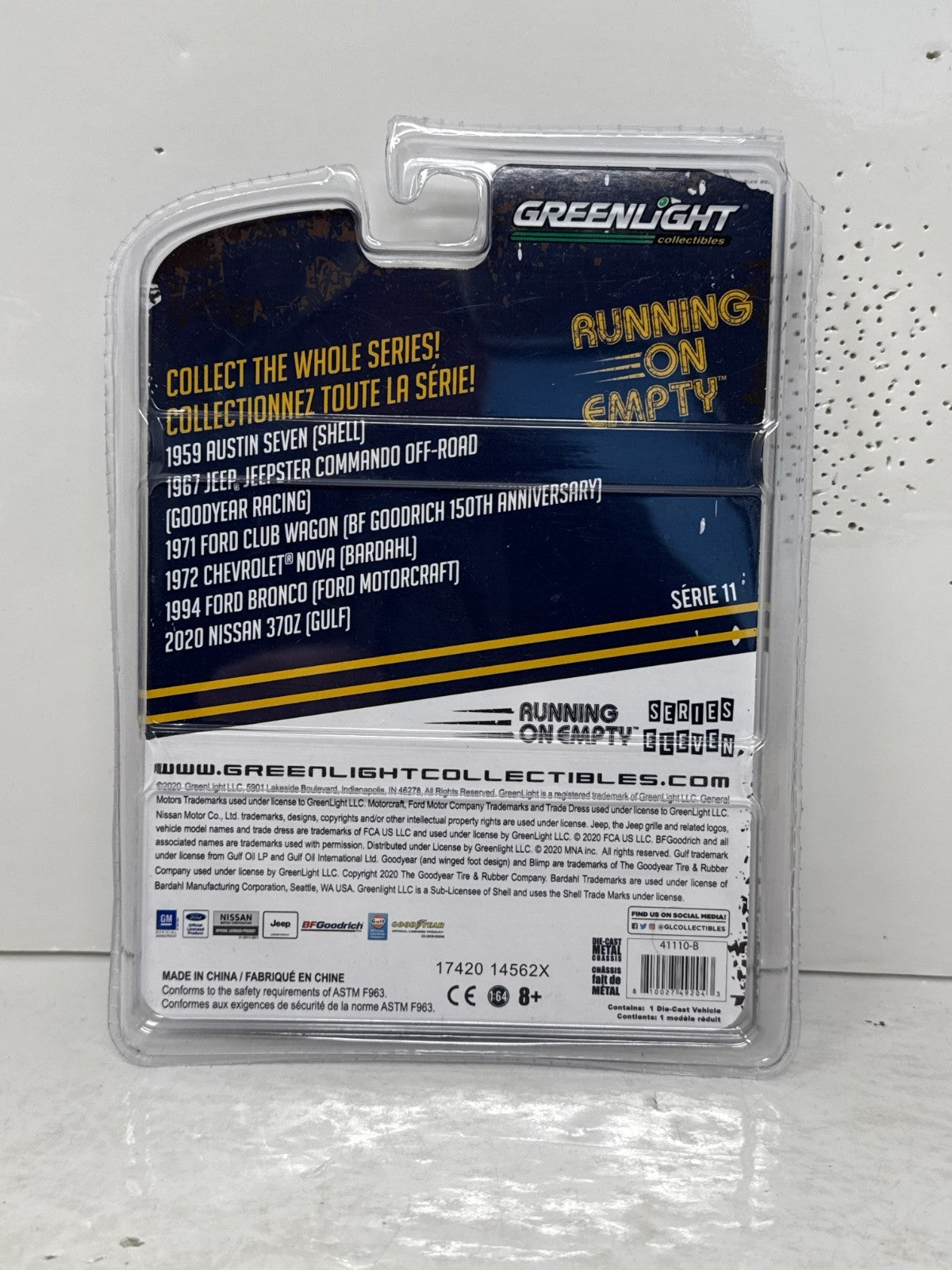 Greenlight Running On Empty 1967 Jeep Jeepster Commando Goodyear 1:64 Diecast