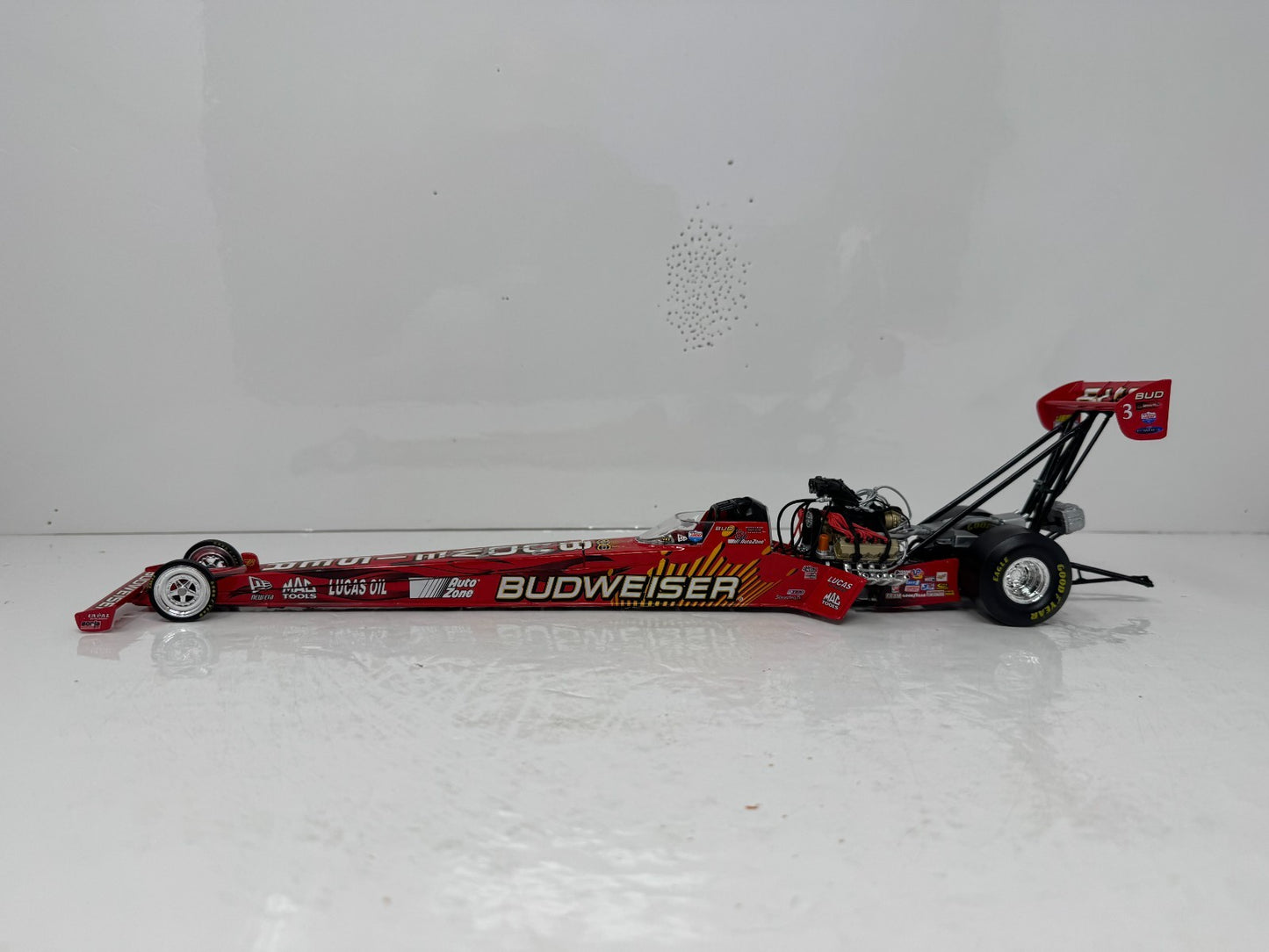 Action NHRA Brandon Bernstein Budweiser AUTO 2005 Top Fuel Dragster 1:24 Diecast
