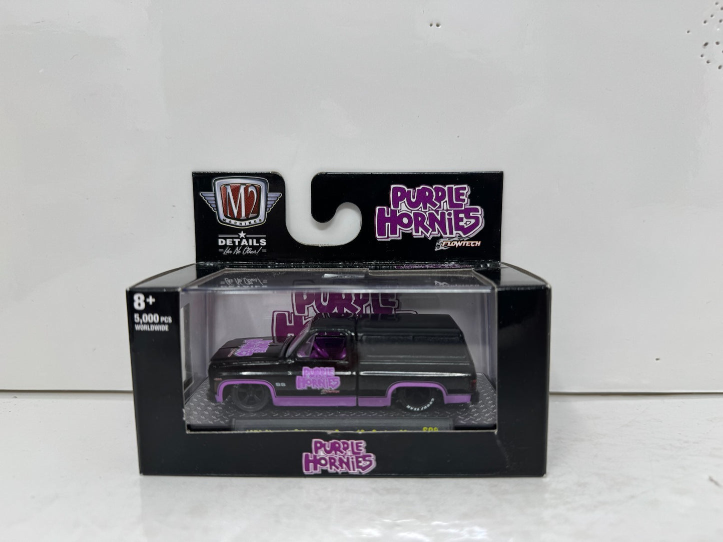 M2 Machines Purple Hornies 1973 Chevrolet Cheyenne Super 10 Custom 1:64 Diecast