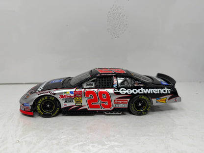 Action Nascar #29 Kevin Harvick GM Goodwrench Victory Burn-out 2003 1:24 Diecast