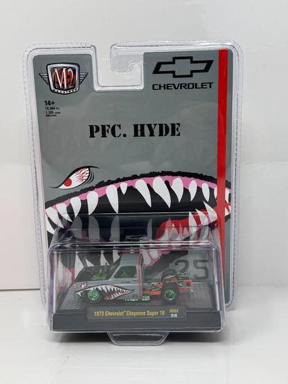 M2 Machines Chevrolet 1973 Chevrolet Cheyenne Super 10 CHASE 1:64 Diecast
