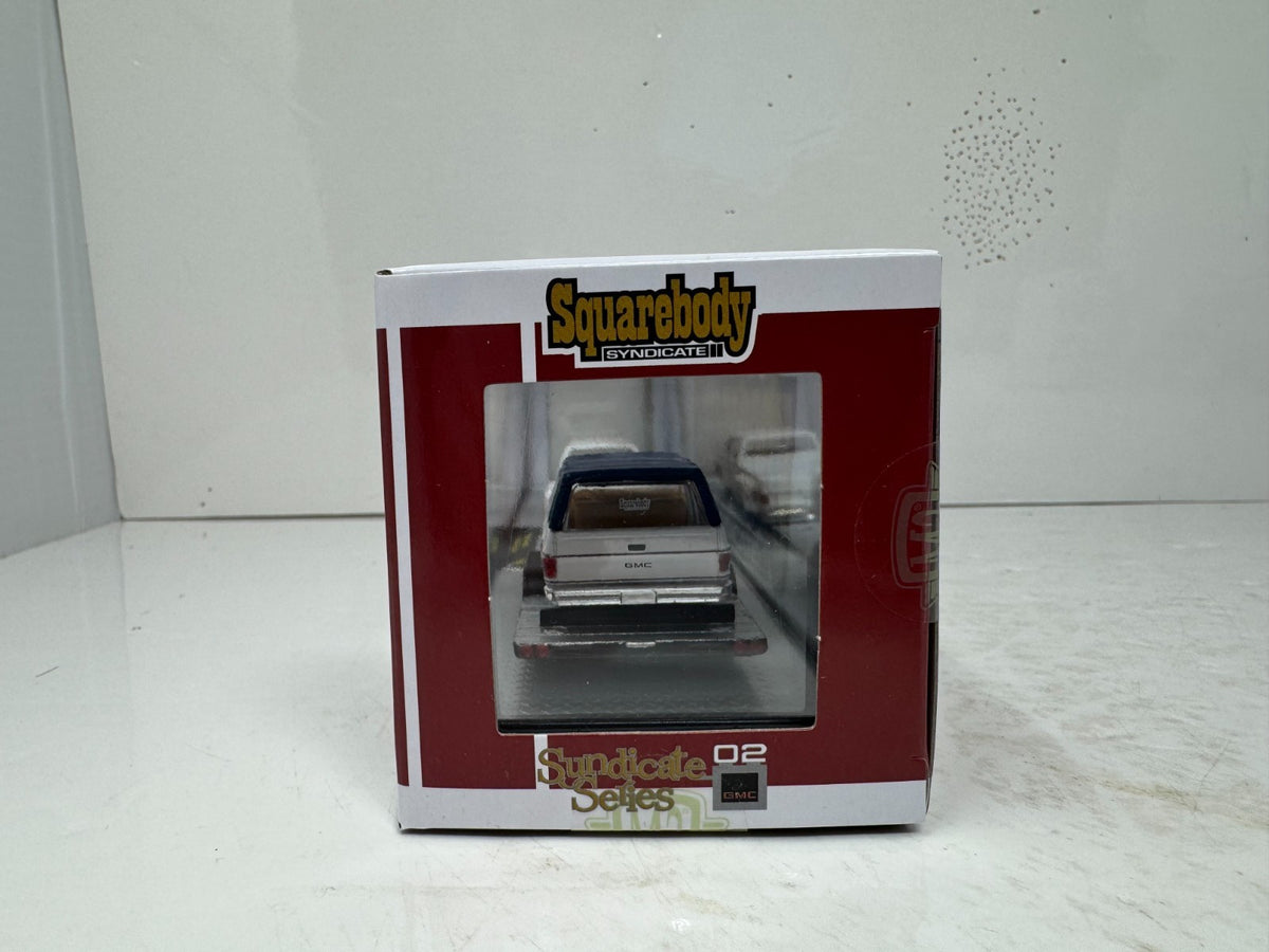 M2 Machines Squarebody Syndicate GMC Sierra 3500 & GMC Jimmy Sierra 1:64 Diecast