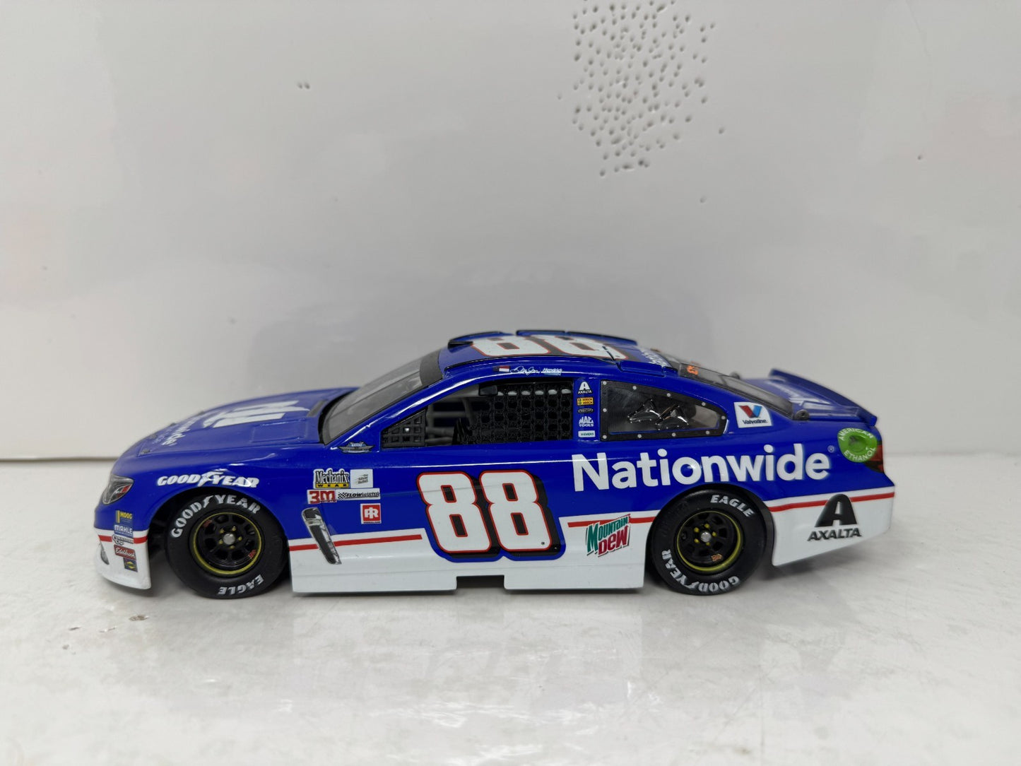 Lionel Nascar #88 Dale Earnhardt Jr. Nationwide Darlington 2017 SS 1:24 Diecast