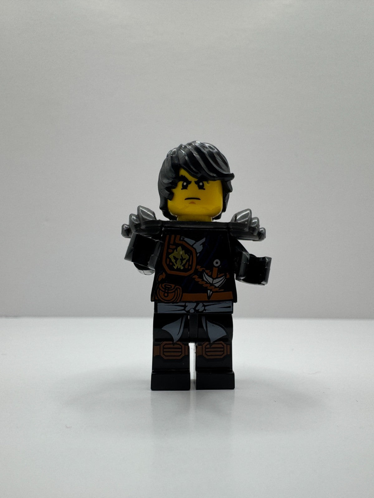 LEGO Ninjago Cole with Shoulder Armor & Knee Pads Minifigure