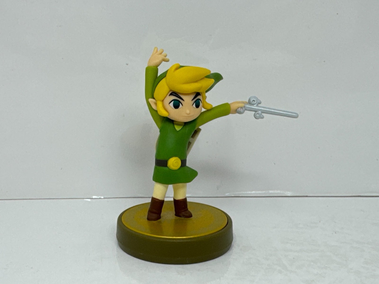 Nintendo Toon Link The Legend of Zelda Wind Waker Amiibo Figurine