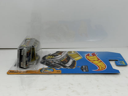 Hot Wheels ZAMAC Surf's Up 1971 Datsun Bluebird 510 Wagon 1:64 Diecast