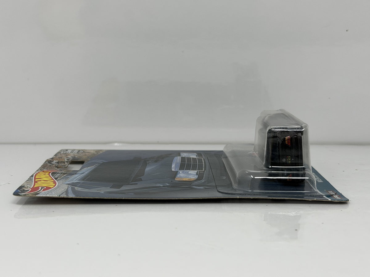Hot Wheels Premium Canyon Warriors Mercedes-Benz 500 E CHASE 0/5 1:64 Diecast