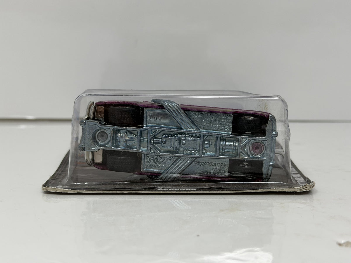 Hot Wheels Boulevard Metropolitan Nash Metropolitan 1:64 Diecast Real Riders