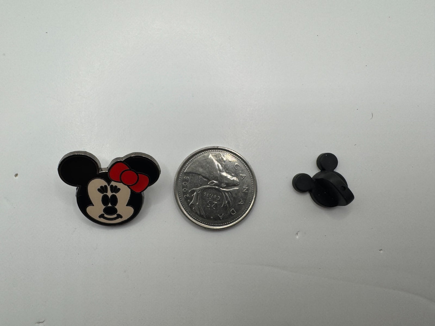Disney Minnie Mouse Cute Characters Version 2 Trading Pin DC2S2
