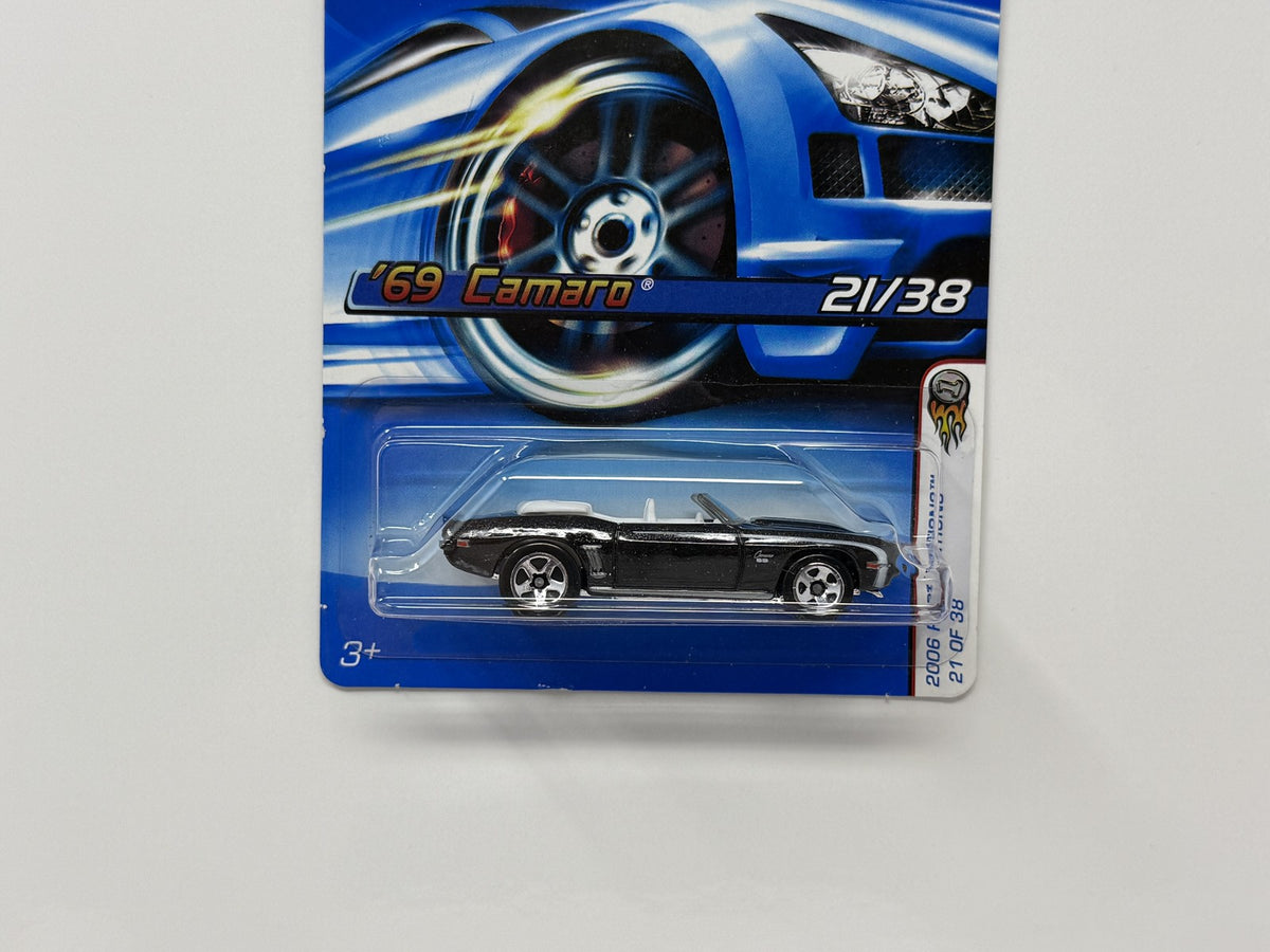 Hot Wheels 2006 First Editions 1969 Chevrolet Camaro 1:64 Diecast Black WV2 V2
