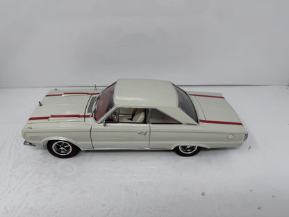 Highway 61 1967 Plymouth GTX 1:18 Diecast