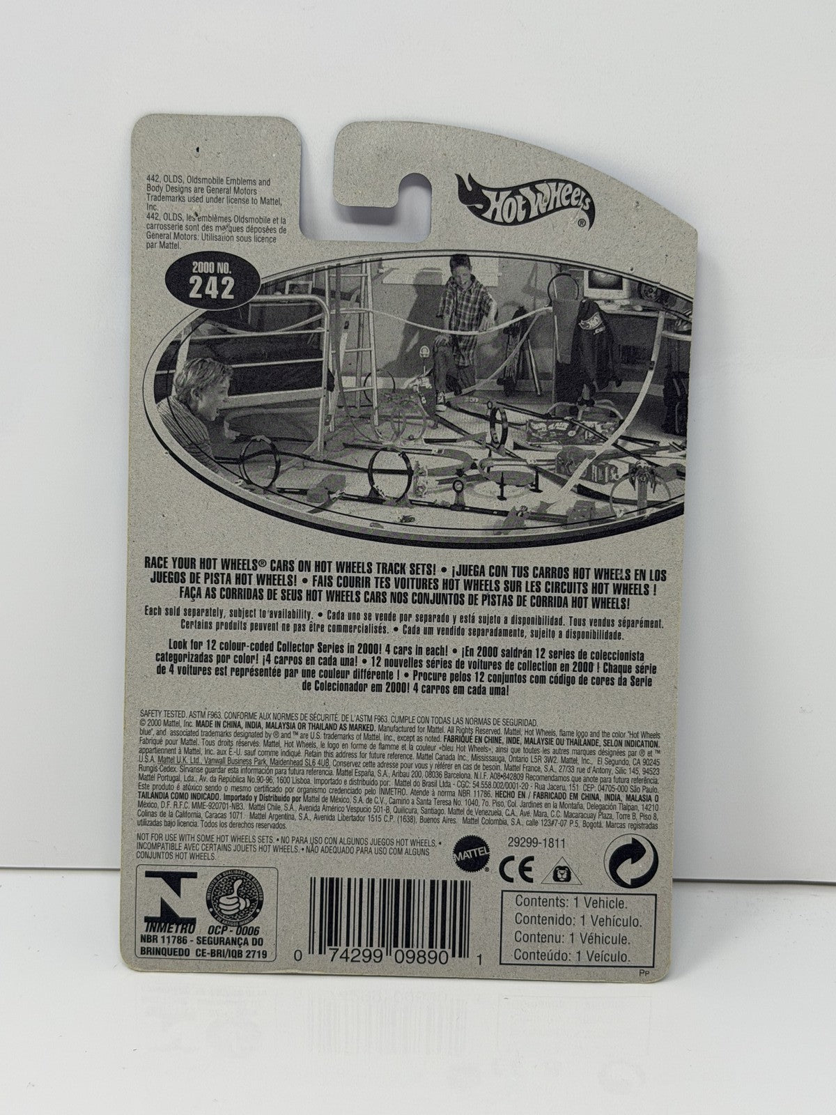 Hot Wheels Olds 442 1:64 Diecast White