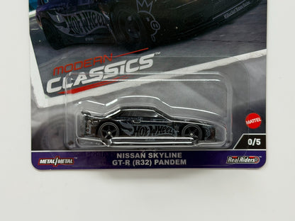 Hot Wheels Premium Modern Classics Nissan Skyline GT-R R32 CHASE 1:64 Diecast