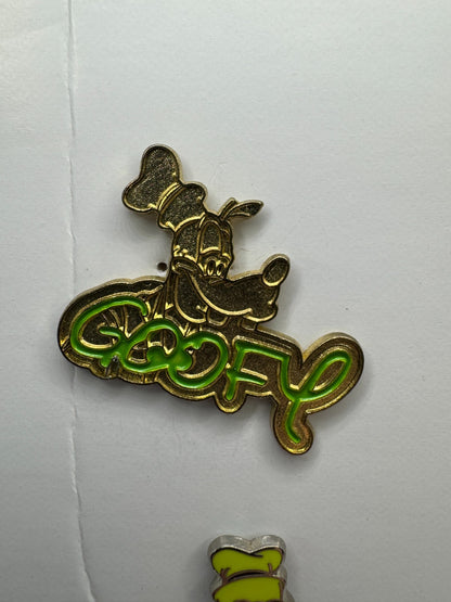 DLR Disney Goofy Signatures Cast Lanyard Series Trading Pin DC2S8