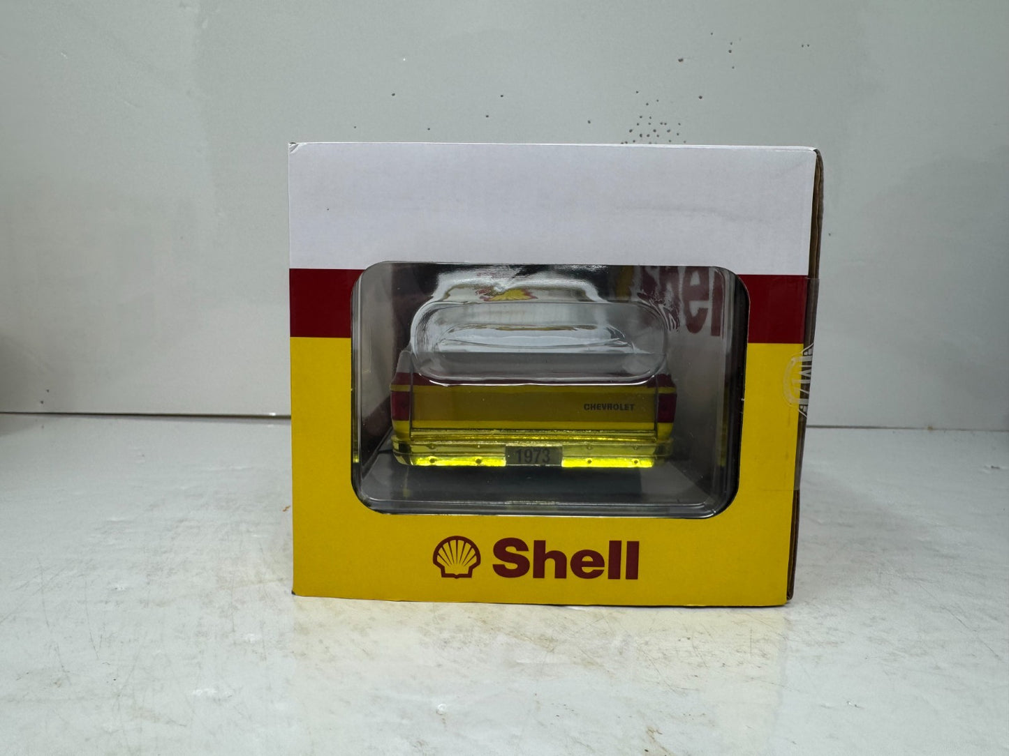 M2 Machines Shell 1973 Chevrolet Cheyenne 10 CHASE 1:24 Diecast
